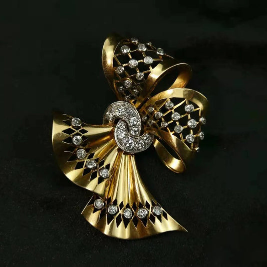 ダイヤモンドブローチ